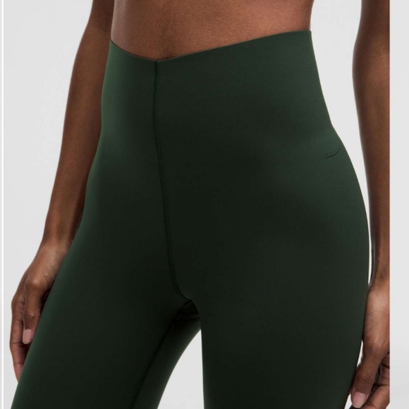 lululemon athletica Pants - Lululemon Athletica Rainforest Green Glow Up HR Leggings. Sz 4